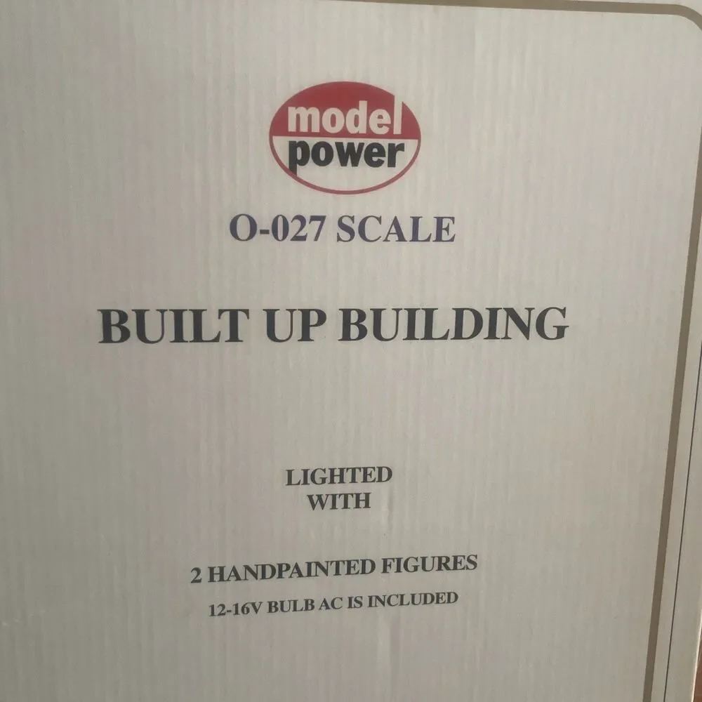 Model Power Kennedy's House No 6355 White w/Red Shingles NIB Lighted 2 Figures